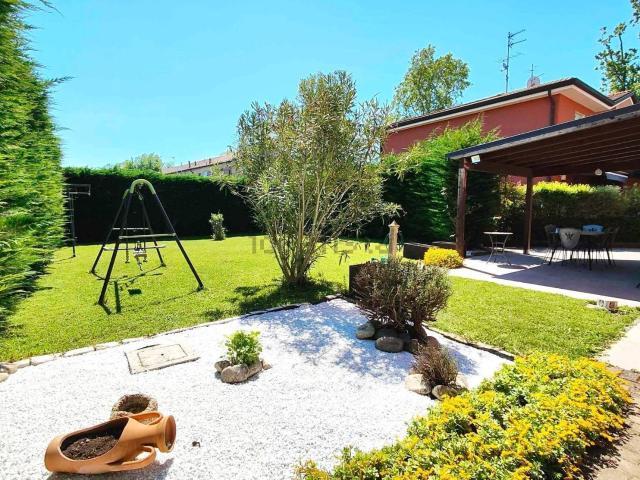 Casa in vendita a Ferrara, Reggio Emilia