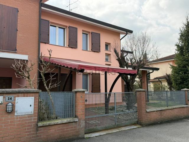 Casa in vendita a Unione Reno Galliera, Reggio Emilia