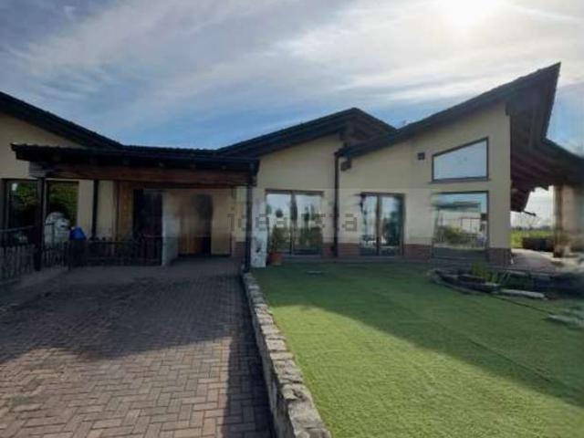 Casa in vendita a Gragnano Trebbiense, Reggio Emilia