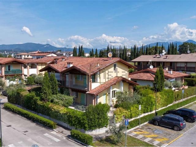 Casa in vendita a Borgo Felice, Manerba del Garda