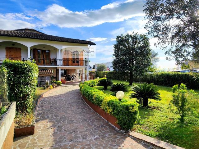 Casa in vendita a Pian del Quercione, Massarosa