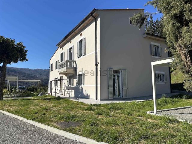Casa in vendita a San Piero in Vincio, Pistoia