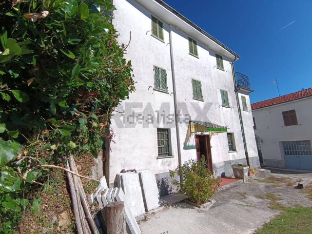 Casa in vendita a Roccavignale, Fracce