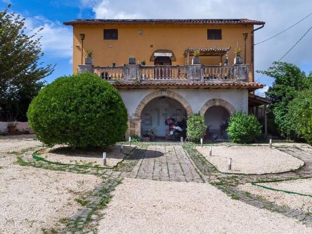 Casa in vendita a Colle del Fico, Roma Capitale