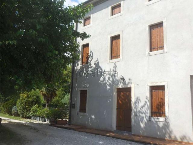 Casa in vendita a Colle Umberto, Veneto