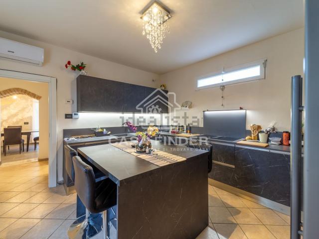 Casa in vendita a Fontevivo, Reggio Emilia