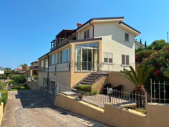 Casa in vendita a Calabria, Catanzaro