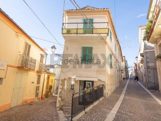 Casa in vendita a Alanno, Abruzzo