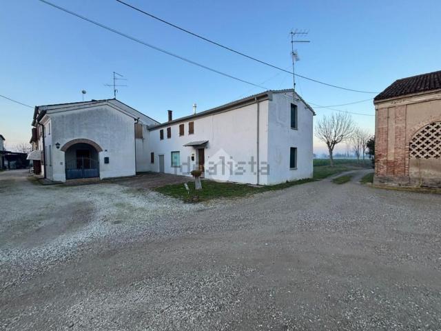 Casa in vendita a Roncoferraro, Lombardia