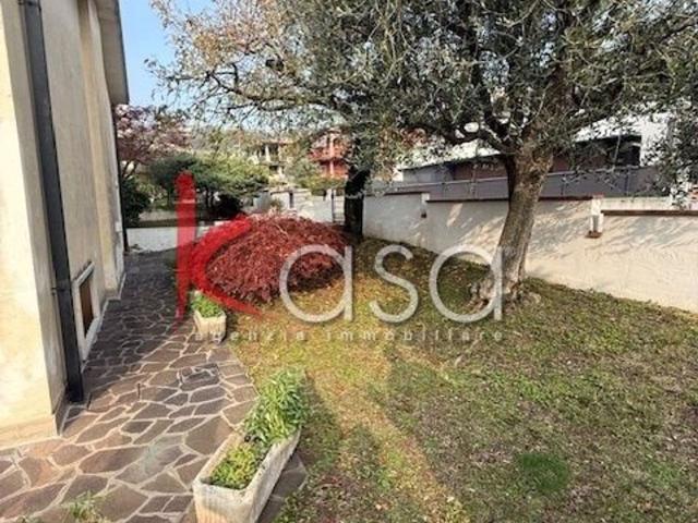 Casa in vendita a Località Borgo, Montebello Vicentino