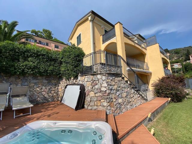 Casa in vendita a Barcola, Lerici