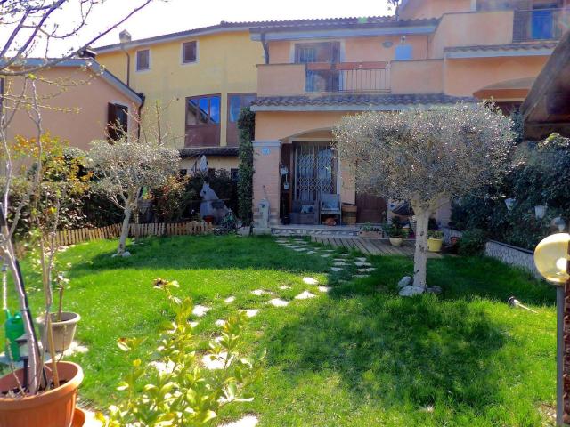 Casa in vendita a Terni, Umbria