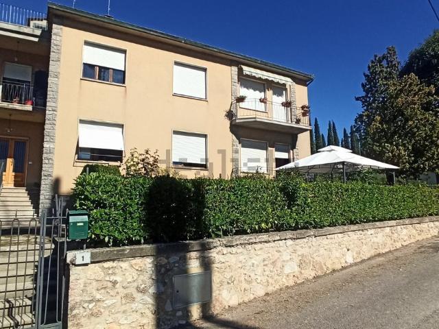 Casa in vendita a Monticiano, Toscana