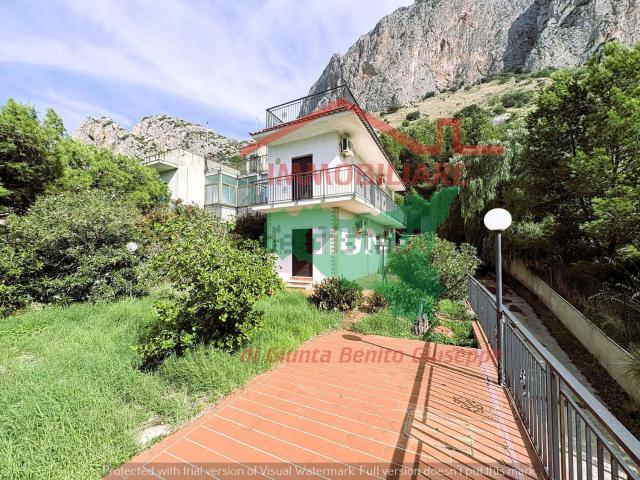 Casa in vendita a Cinisi, Sicilia