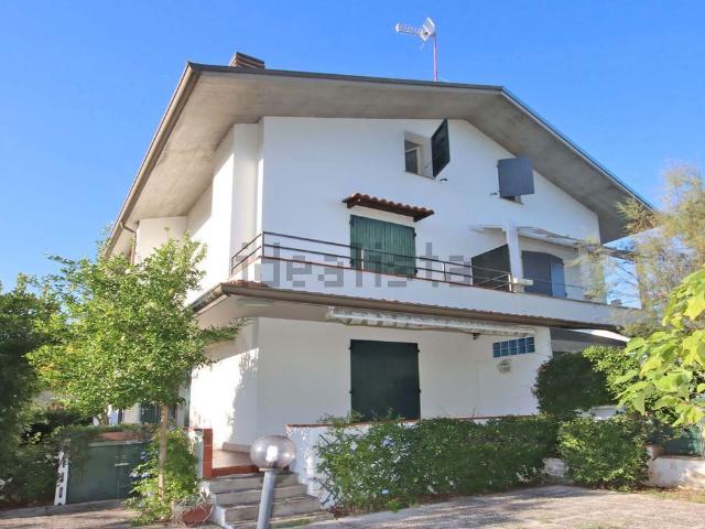Casa in vendita a Pinarella di Cervia, Cervia