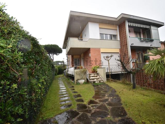 Casa in vendita a Tonfano, Toscana