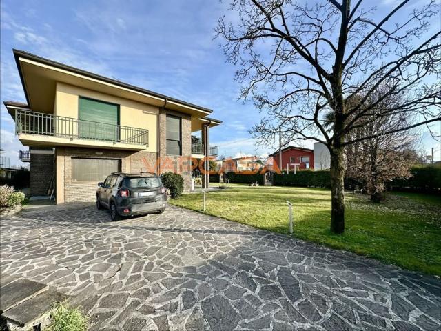 Casa in vendita a Calcio, Lombardia
