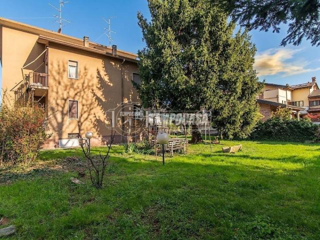Casa in vendita a Campo Sportivo-Colombara, Saronno