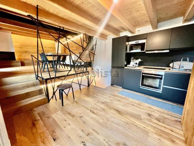 Casa in vendita a Comunità montana della valle Camonica, Temù