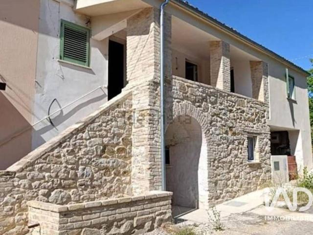 Casa in vendita a Alanno, Abruzzo