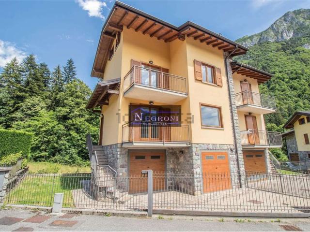 Casa in vendita a Gromo, Lombardia