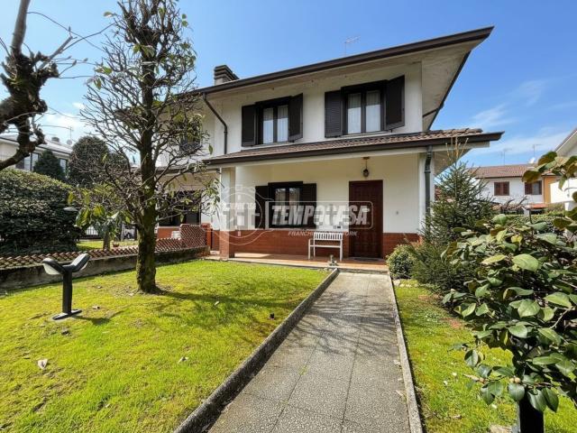 Casa in vendita a Paullo, Lombardia