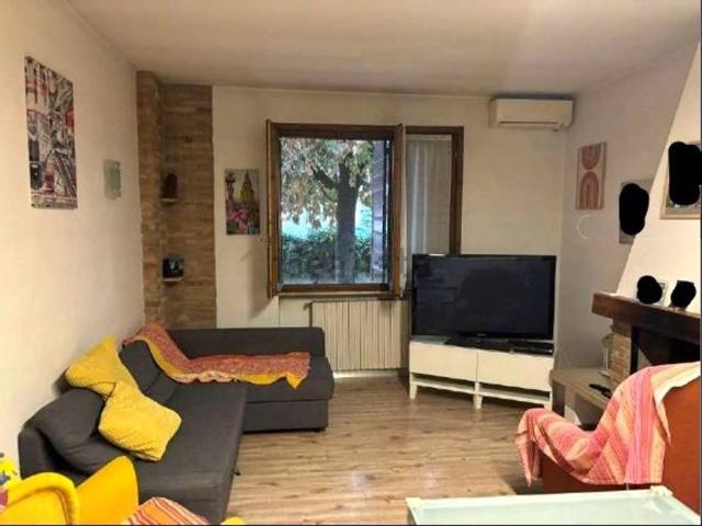 Casa in vendita a Casette, Mottella