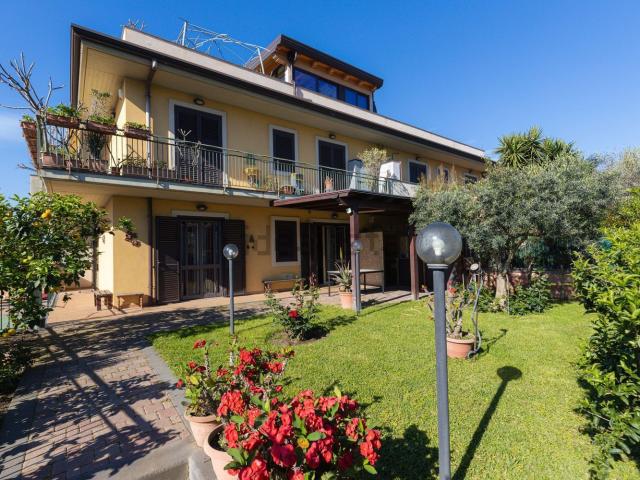 Casa in vendita a Mascali, Sicilia