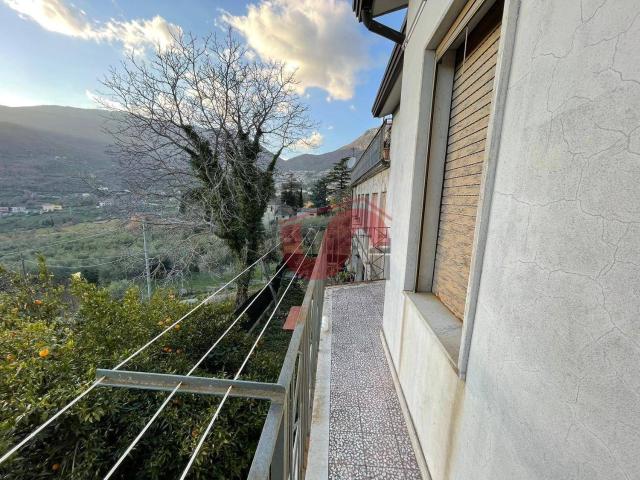 Casa in vendita a Foglianise, Campania