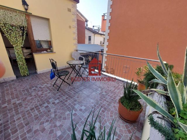 Casa in vendita a Rimini, Reggio Emilia
