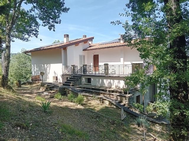Casa in vendita a Vicchio, Toscana