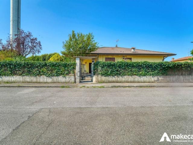 Casa in vendita a San Zenone al Lambro, Milano