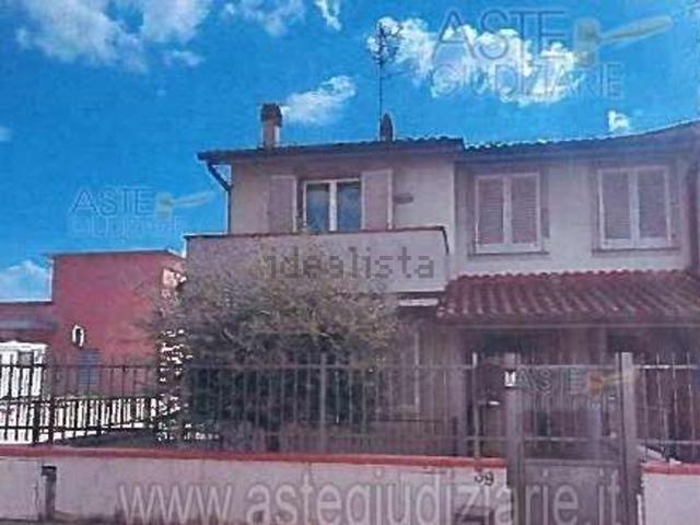 Casa in vendita a Agliana, Pistoia