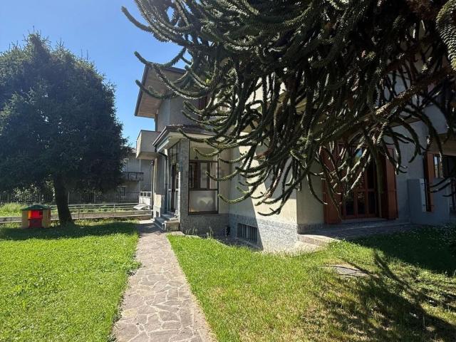 Casa in vendita a Altopiano di Seveso, Seveso