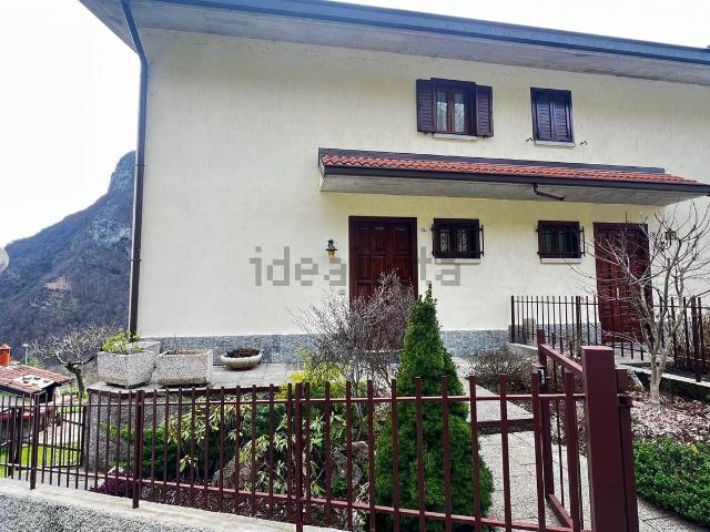 Casa in vendita a Comunità Montana della Valle Brembana, Val Brembilla
