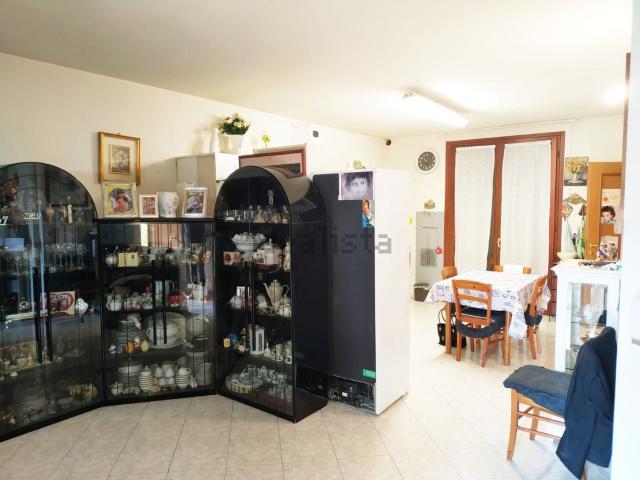 Casa in vendita a Moglia, Lombardia
