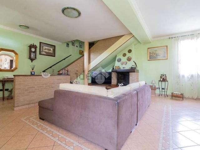 Casa in vendita a Unione delle Terre d'Argine, Carpi