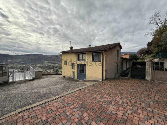 Casa in vendita a Cornedo Vicentino, Veneto