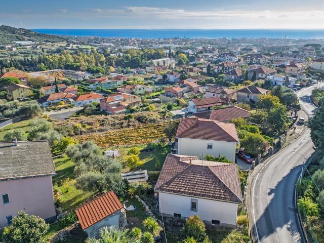 Casa in vendita a Diano Castello, Liguria
