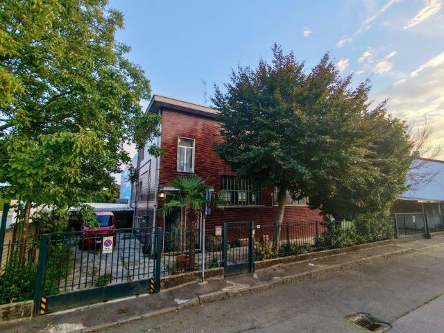 Casa in vendita a Novate Milanese, Milano