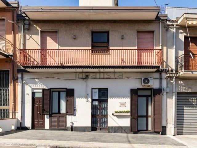 Casa in vendita a Macchia, Giarre