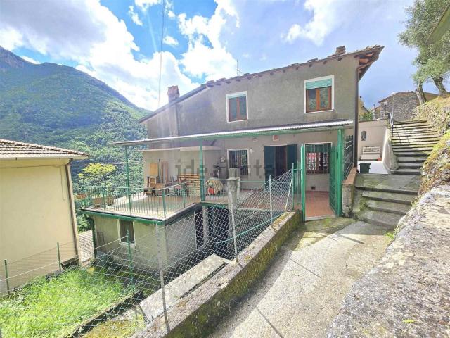 Casa in vendita a Camaiore, Toscana