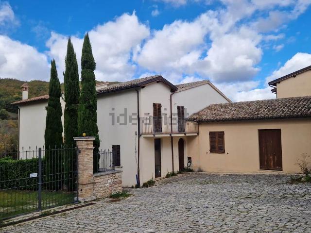 Casa in vendita a Villaggio Villamagina, Sellano