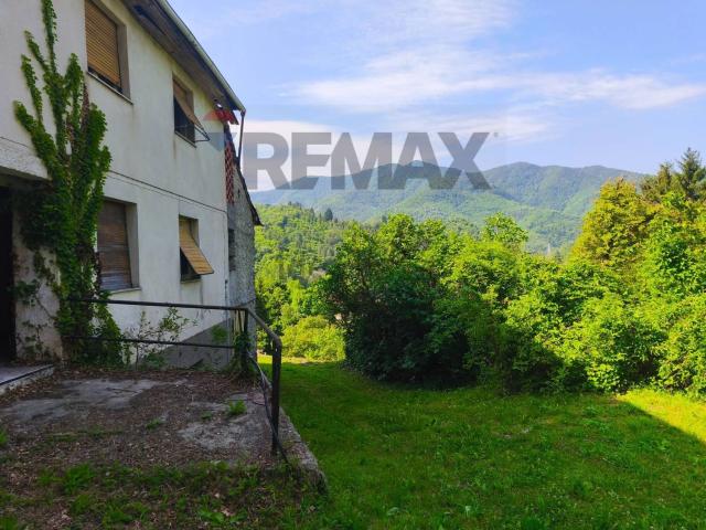 Casa in vendita a Murialdo, Liguria