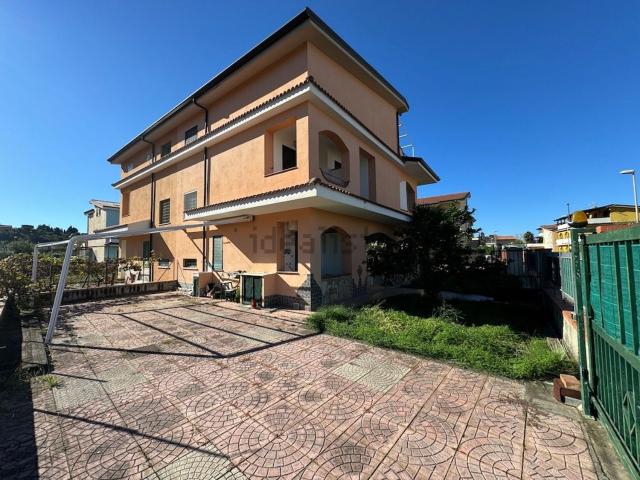Casa in vendita a Calabria, Cosenza