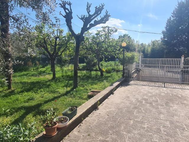 Casa in vendita a Santa Sabina, Cenerente