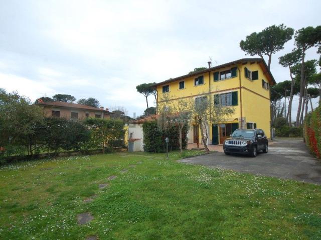 Casa in vendita a Tonfano, Toscana