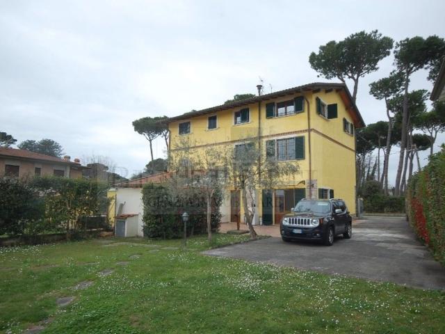 Casa in vendita a Tonfano, Toscana