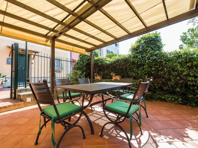 Casa in vendita a Sant'Ilario, Genova