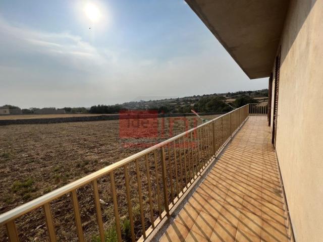 Casa in vendita a Marina Di Modica, Sicilia